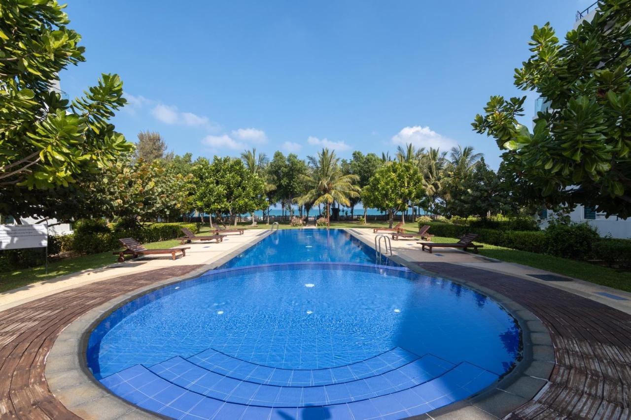 Oceanfront Condominium - Nilaveli Eksteriør billede