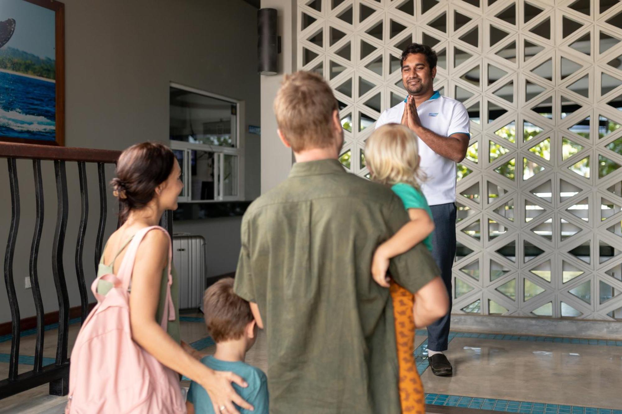 Oceanfront Condominium - Nilaveli Eksteriør billede