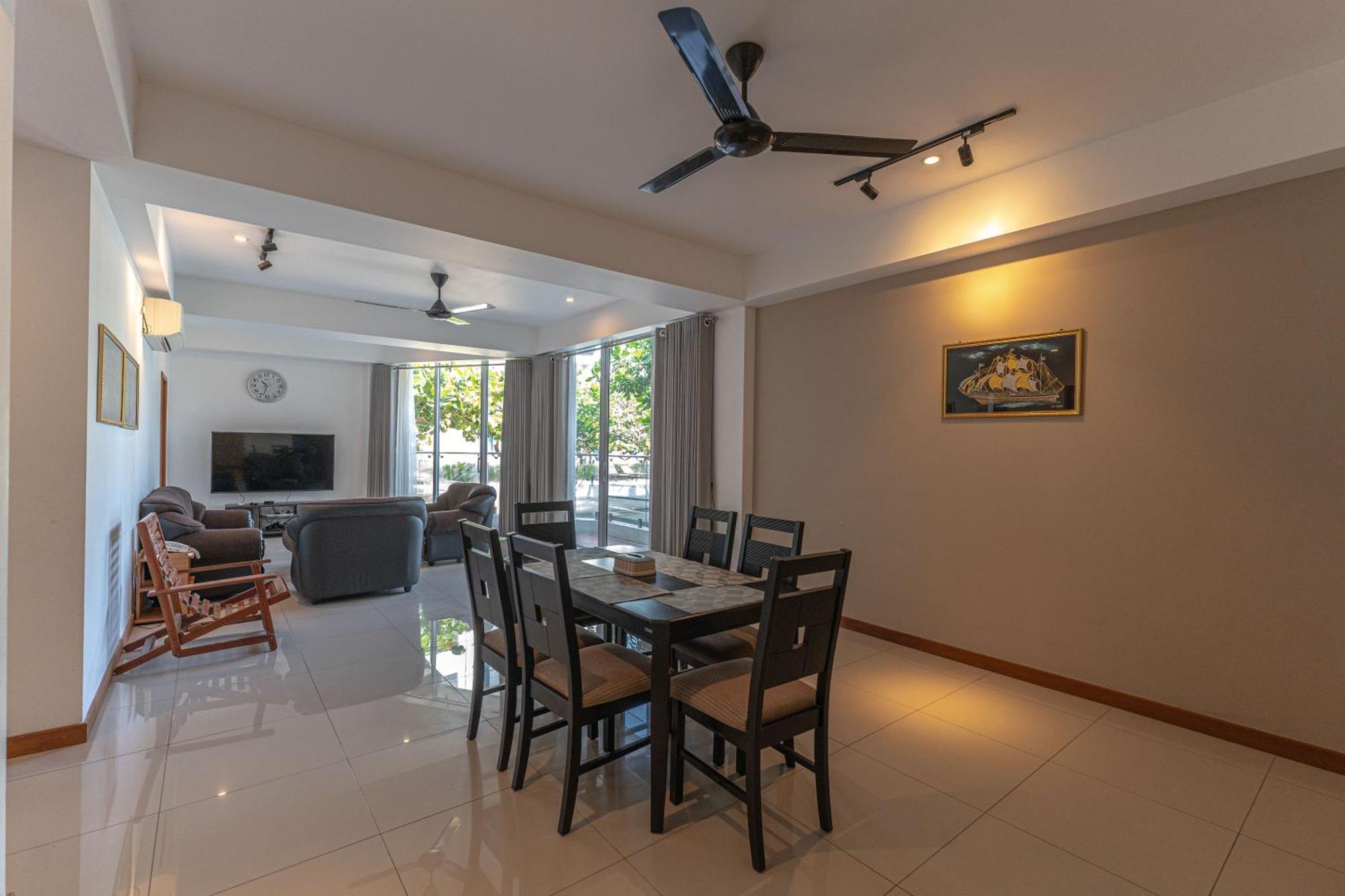Oceanfront Condominium - Nilaveli Eksteriør billede