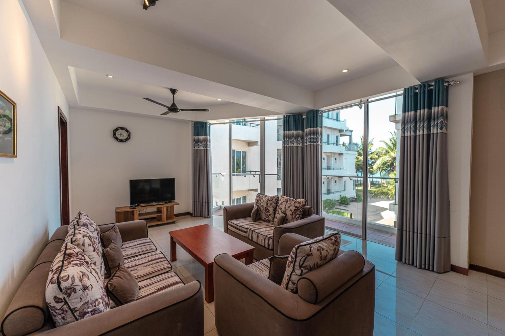 Oceanfront Condominium - Nilaveli Eksteriør billede