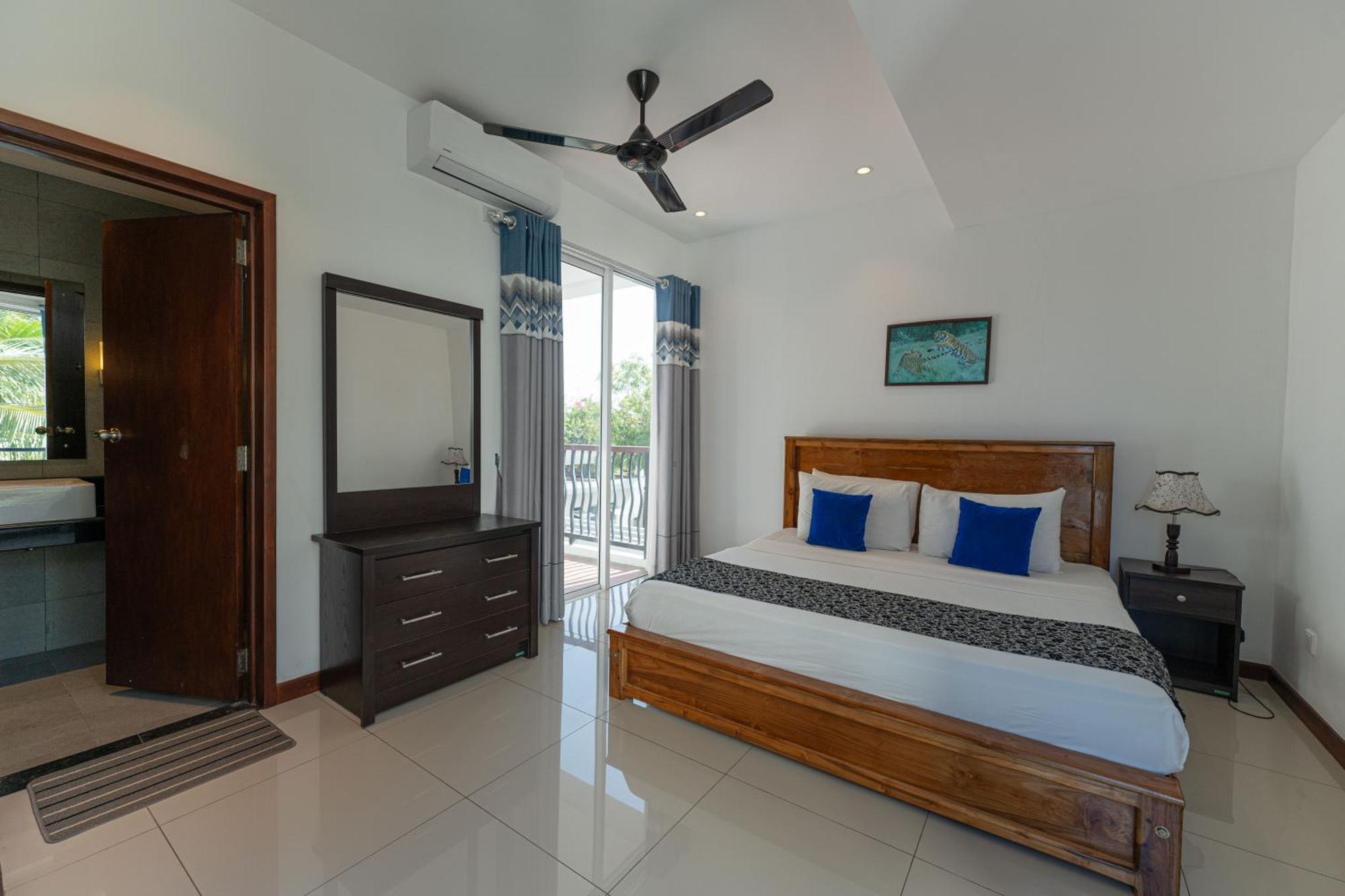 Oceanfront Condominium - Nilaveli Eksteriør billede